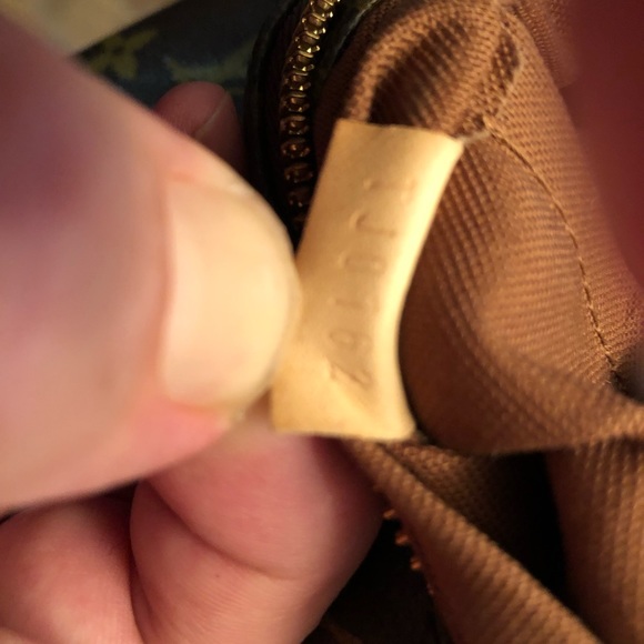 Louis Vuitton Sully bag - Picture 5 of 7